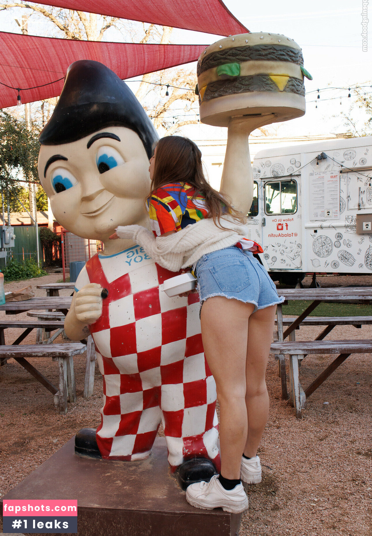 Zishy gallery photo #196