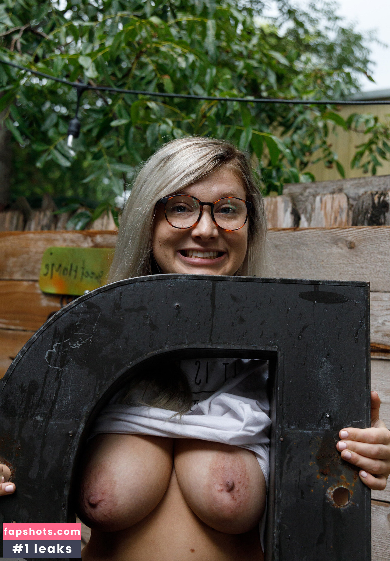 Zishy gallery photo #743