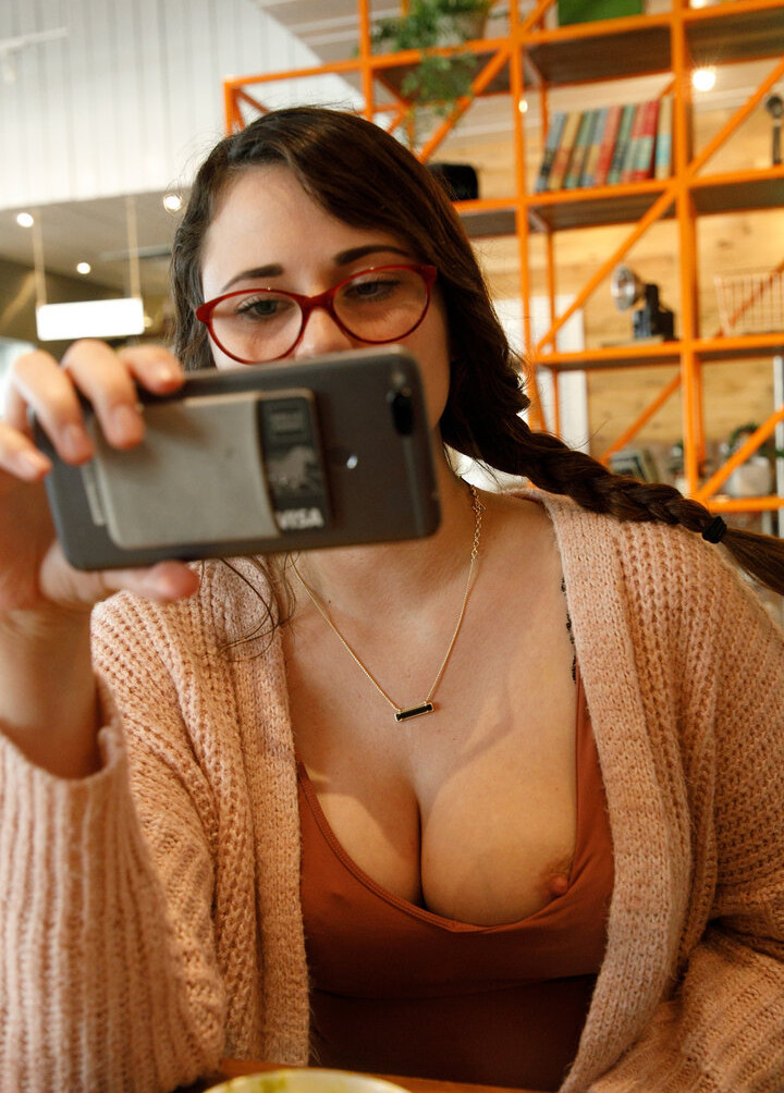 zishy gallery photo #3847