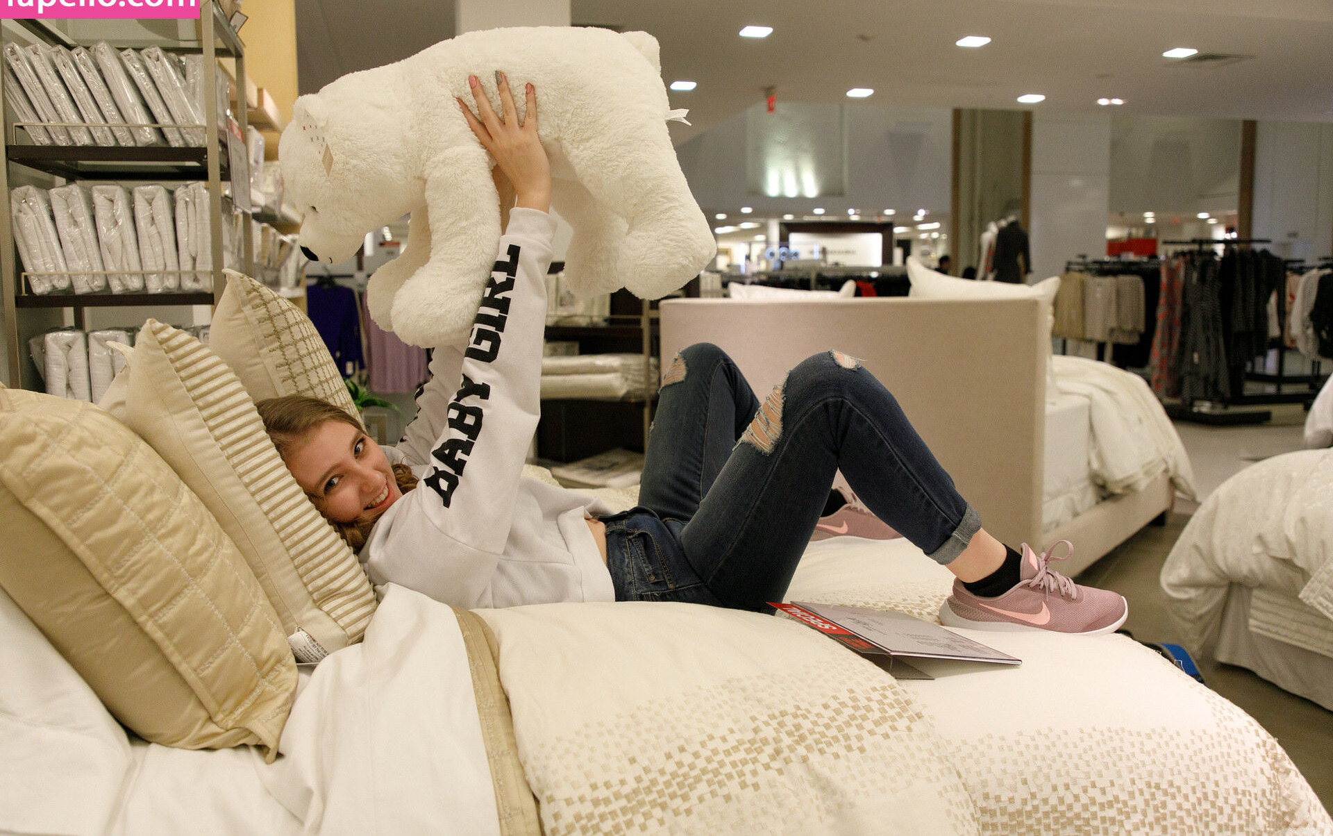 zishy gallery photo #6728