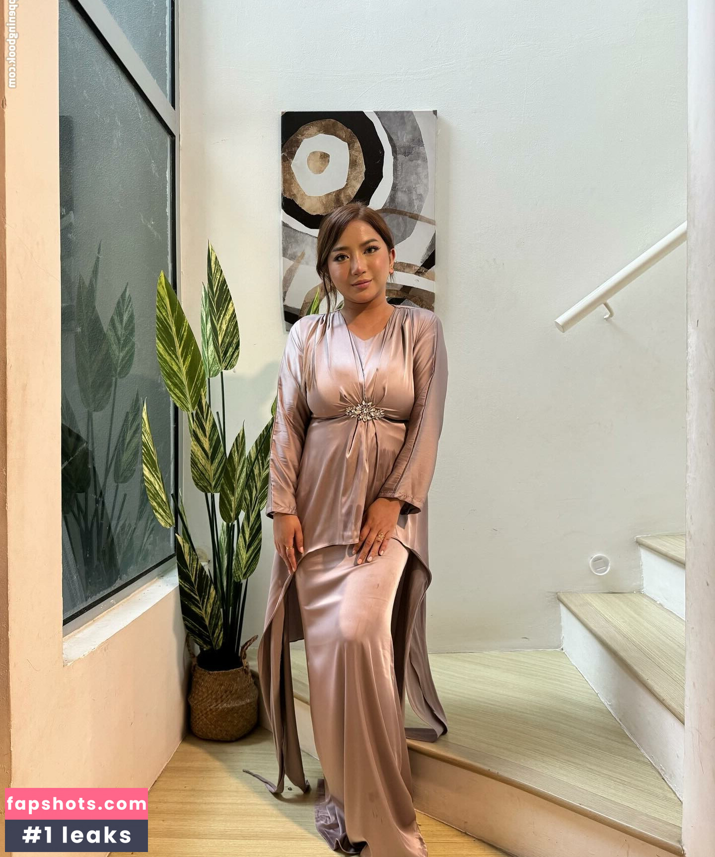 Zizi Wong gallery photo #2