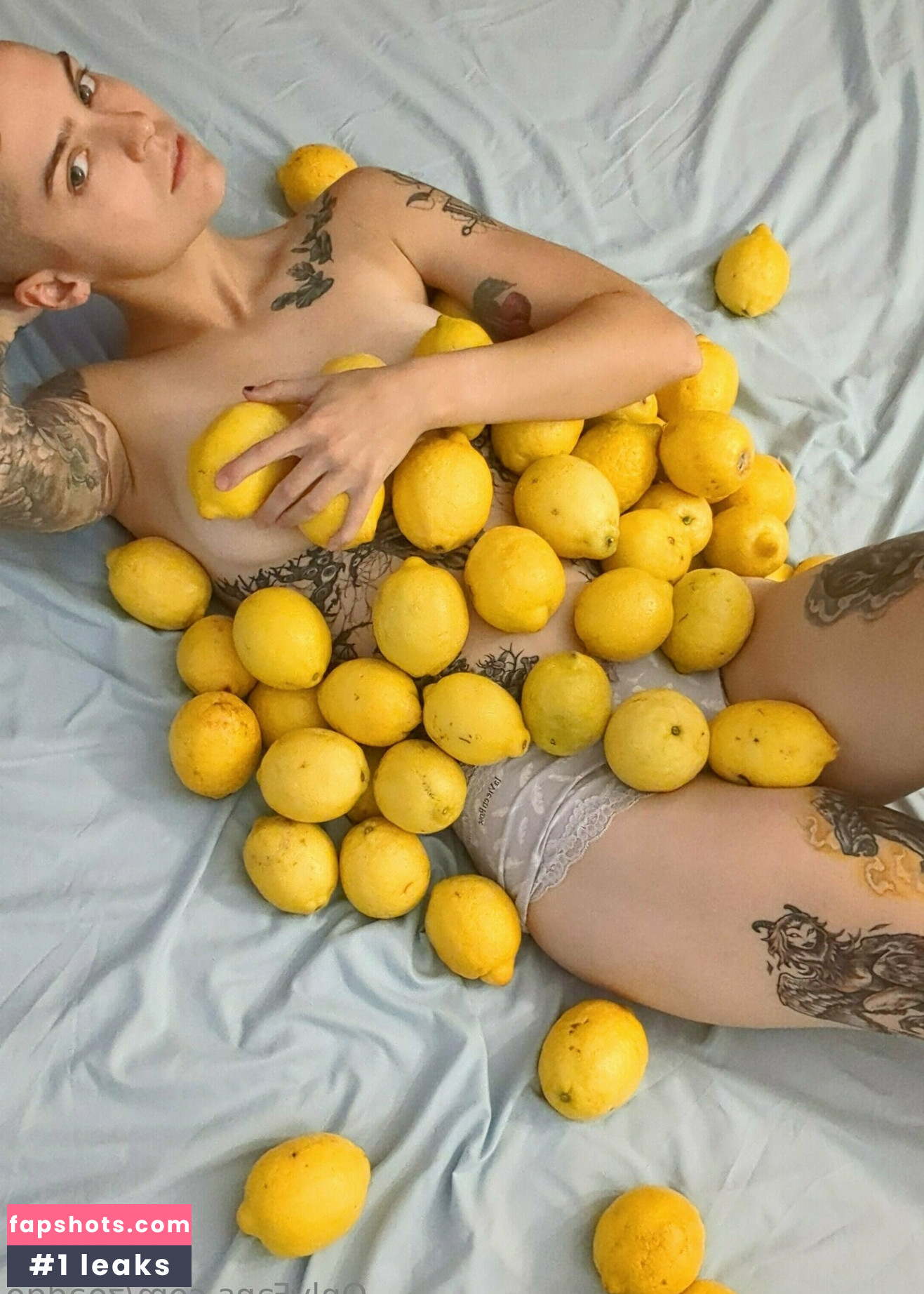 zoadgo nude babe gallery