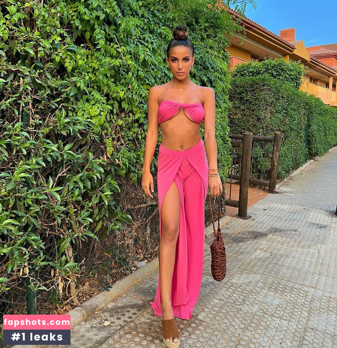 Zoe Bayona gallery photo #5