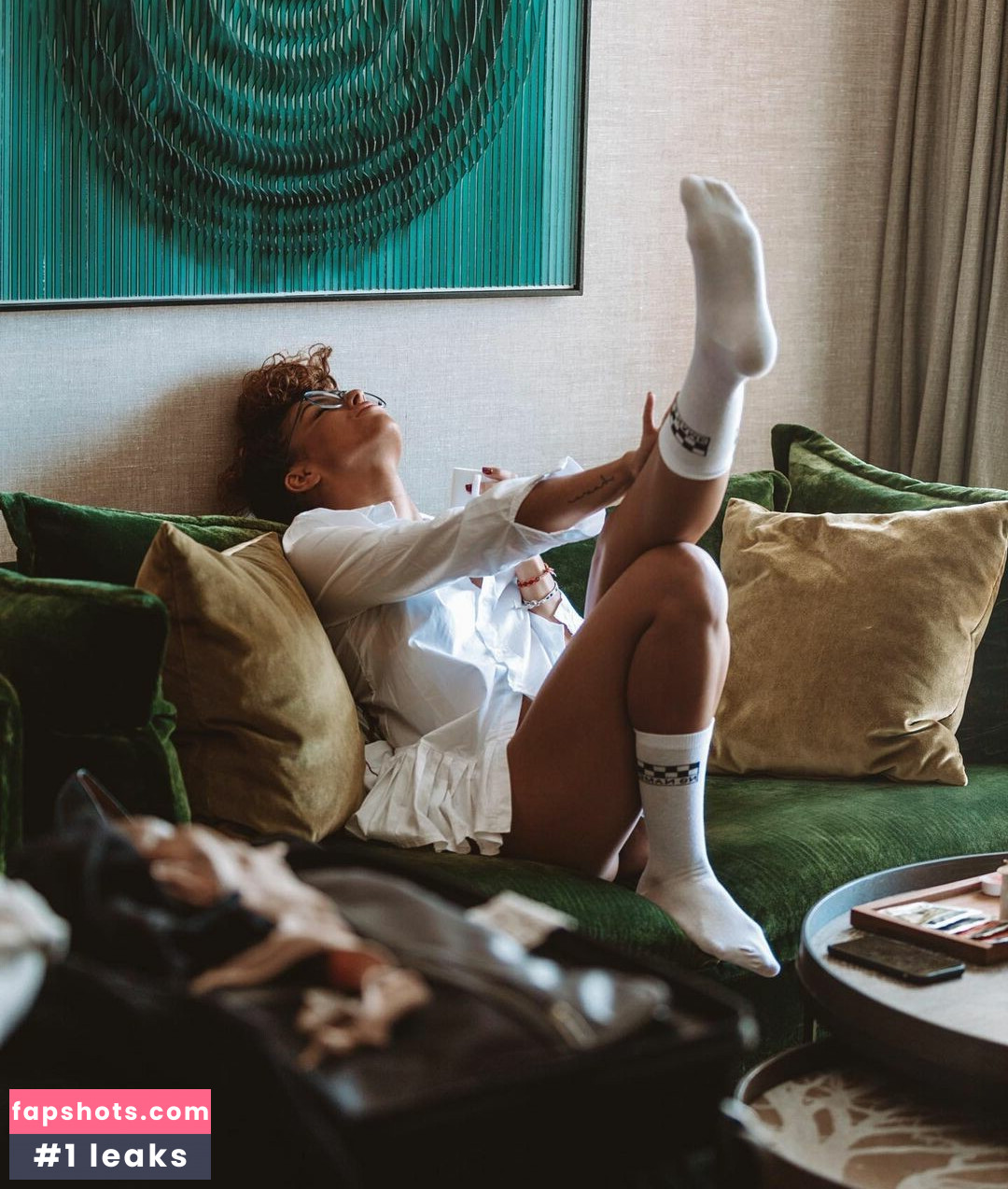 Zoe Bayona gallery photo #7