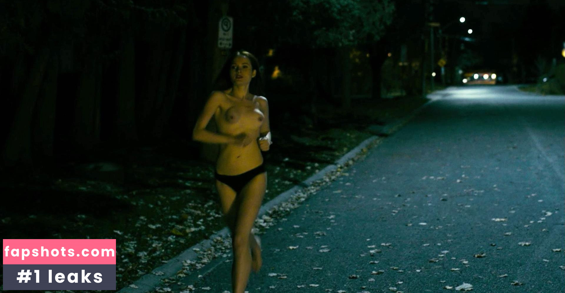 Zoe Cleland gallery photo #11