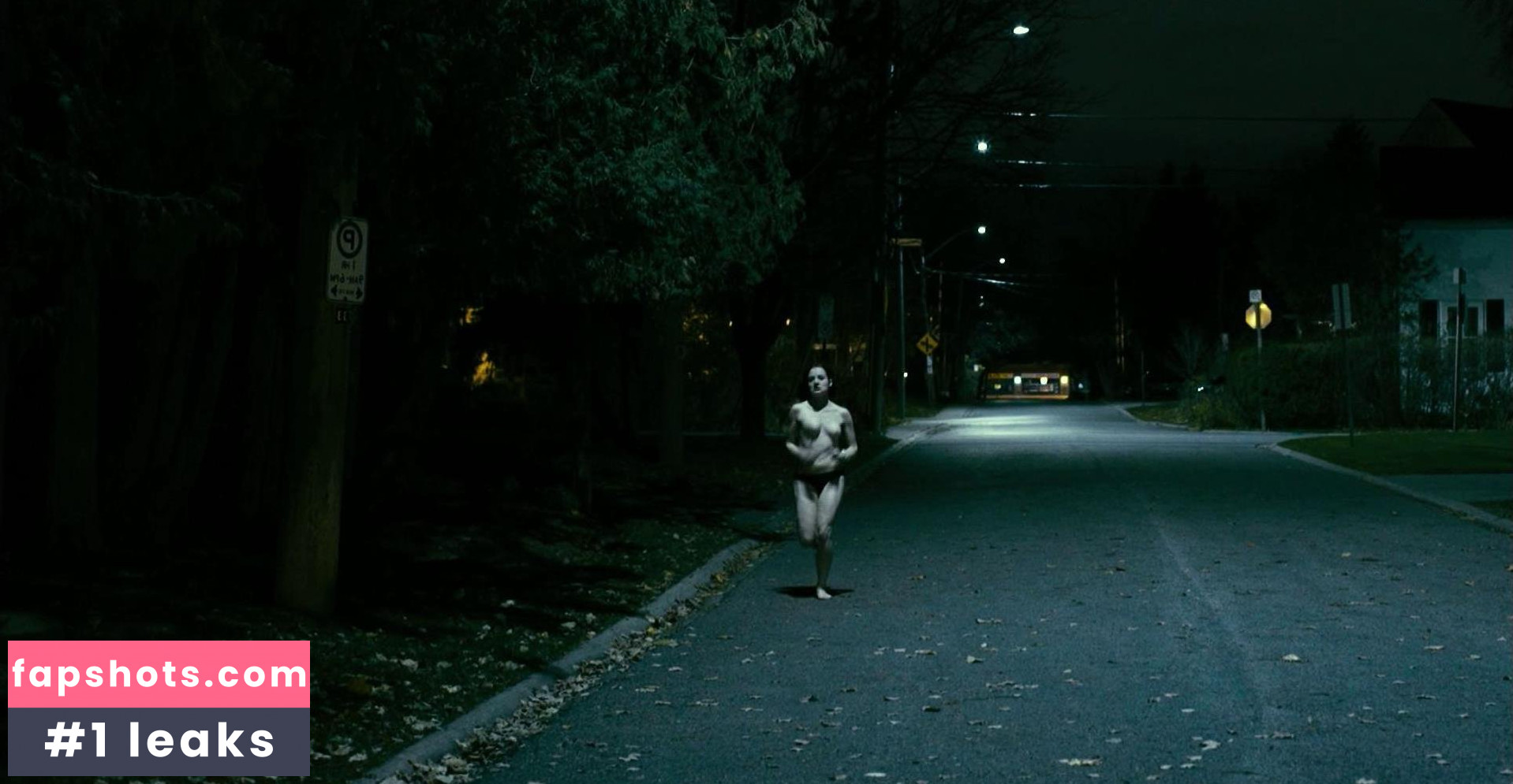 Zoe Cleland gallery photo #8