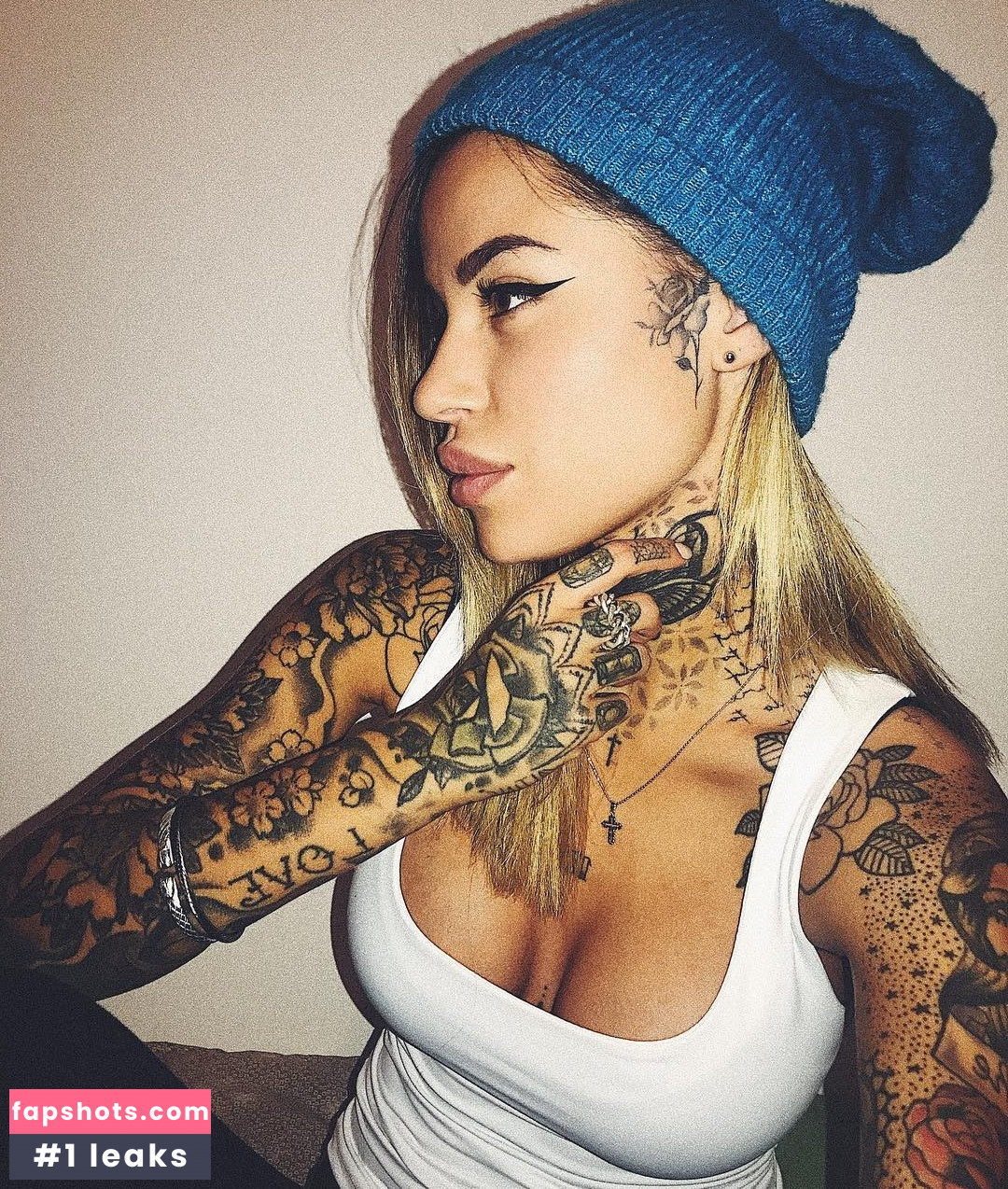 Zoe Cristofoli gallery photo #105