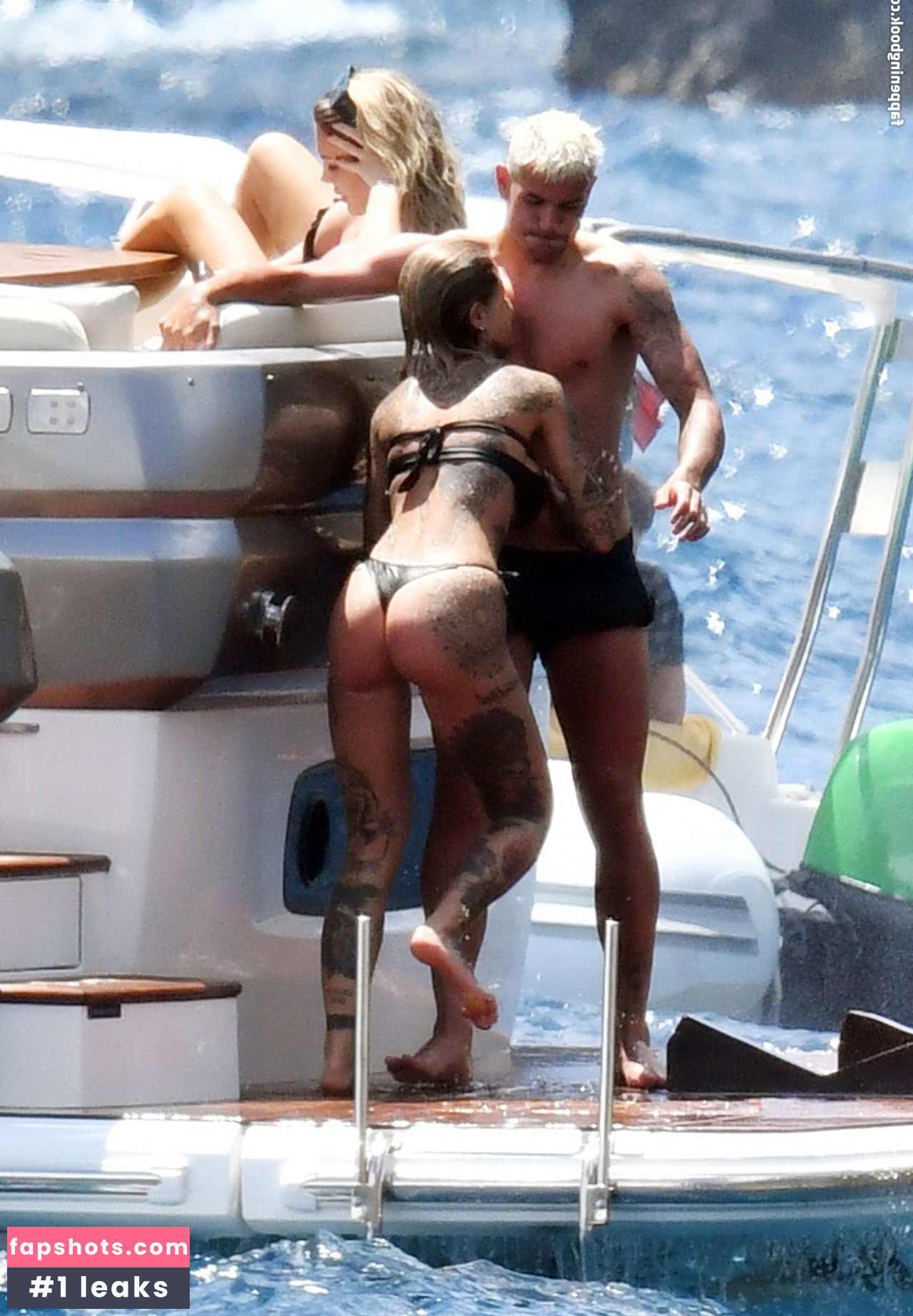 Zoe Cristofoli gallery photo #130