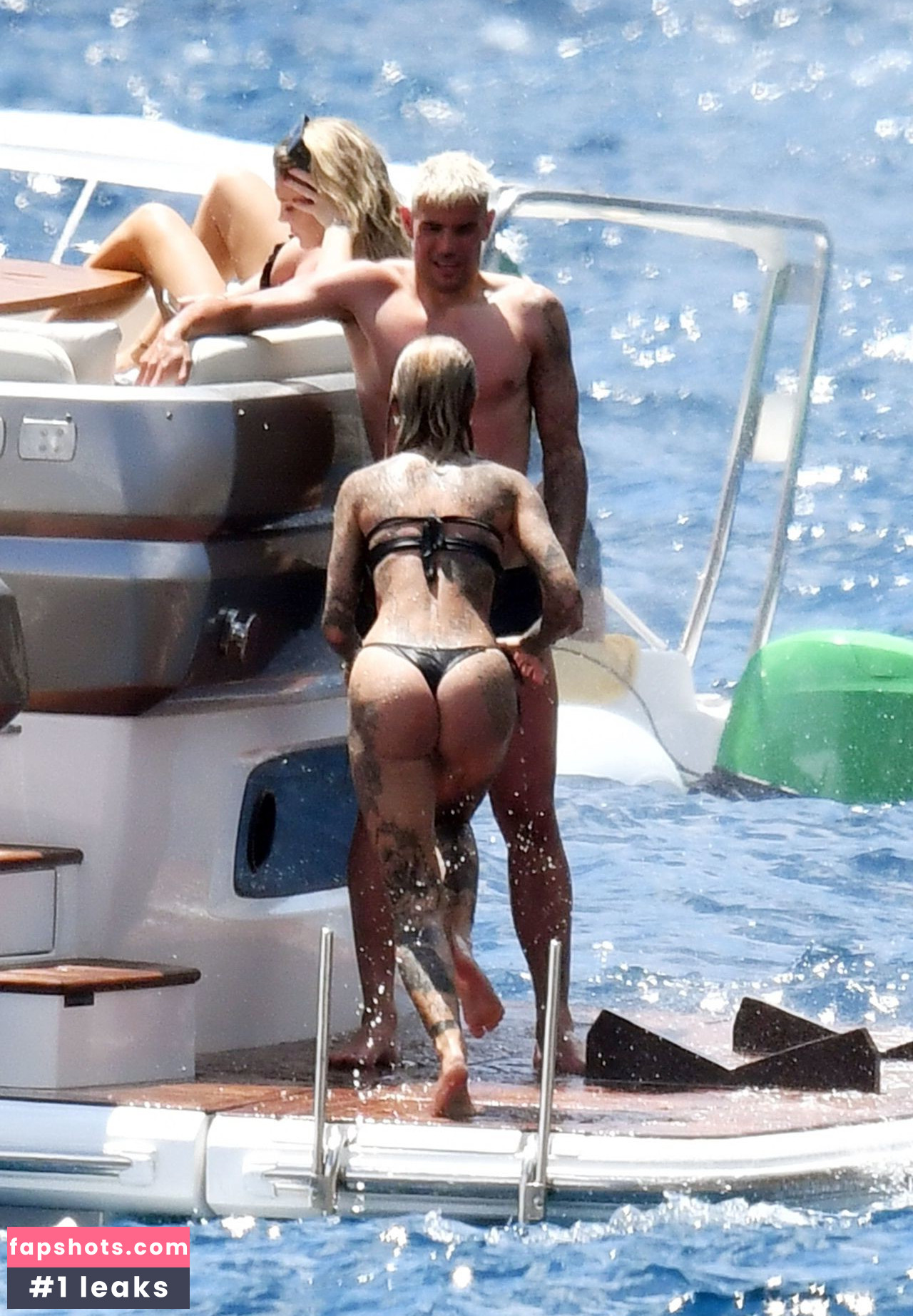 Zoe Cristofoli gallery photo #131