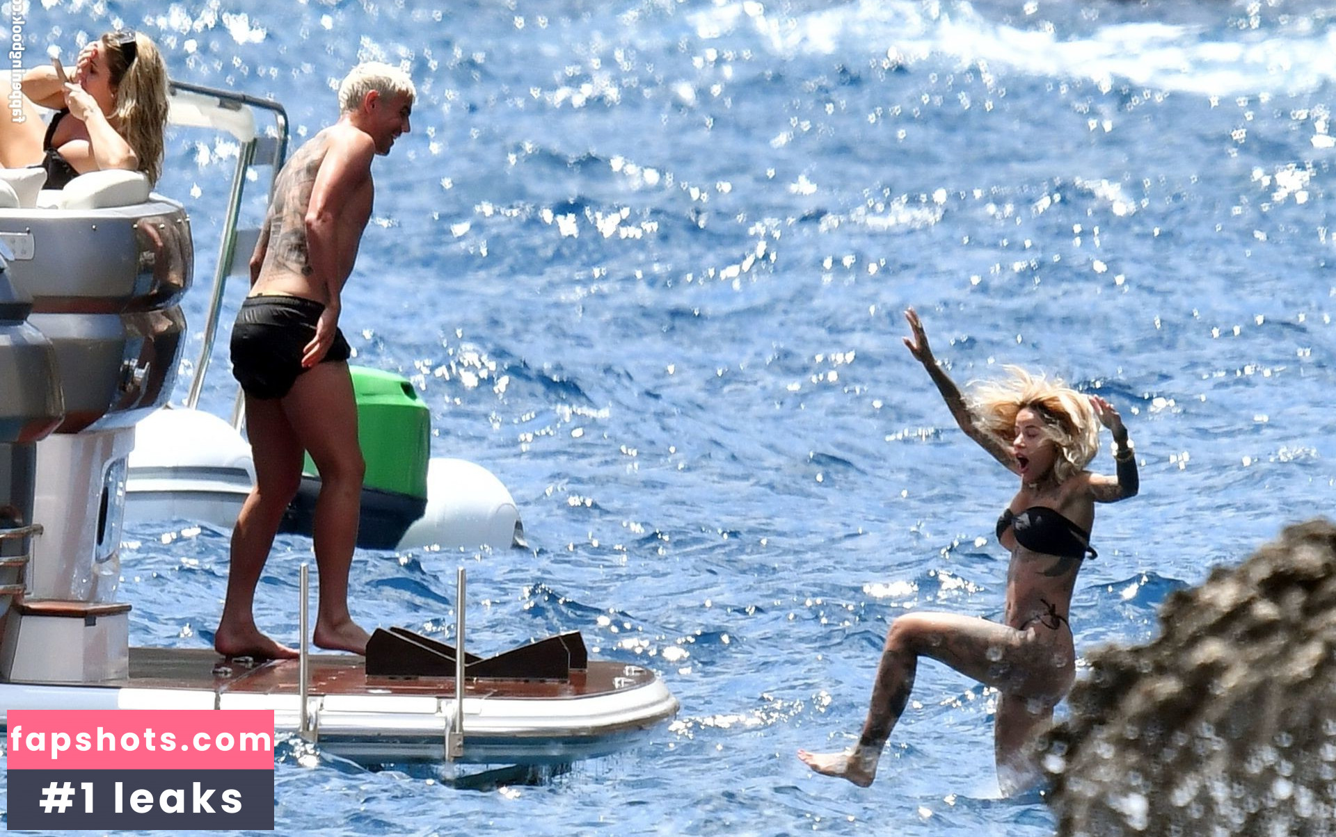 Zoe Cristofoli gallery photo #133