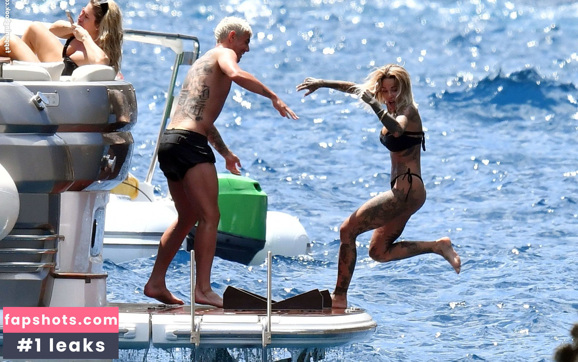 Zoe Cristofoli gallery photo #136