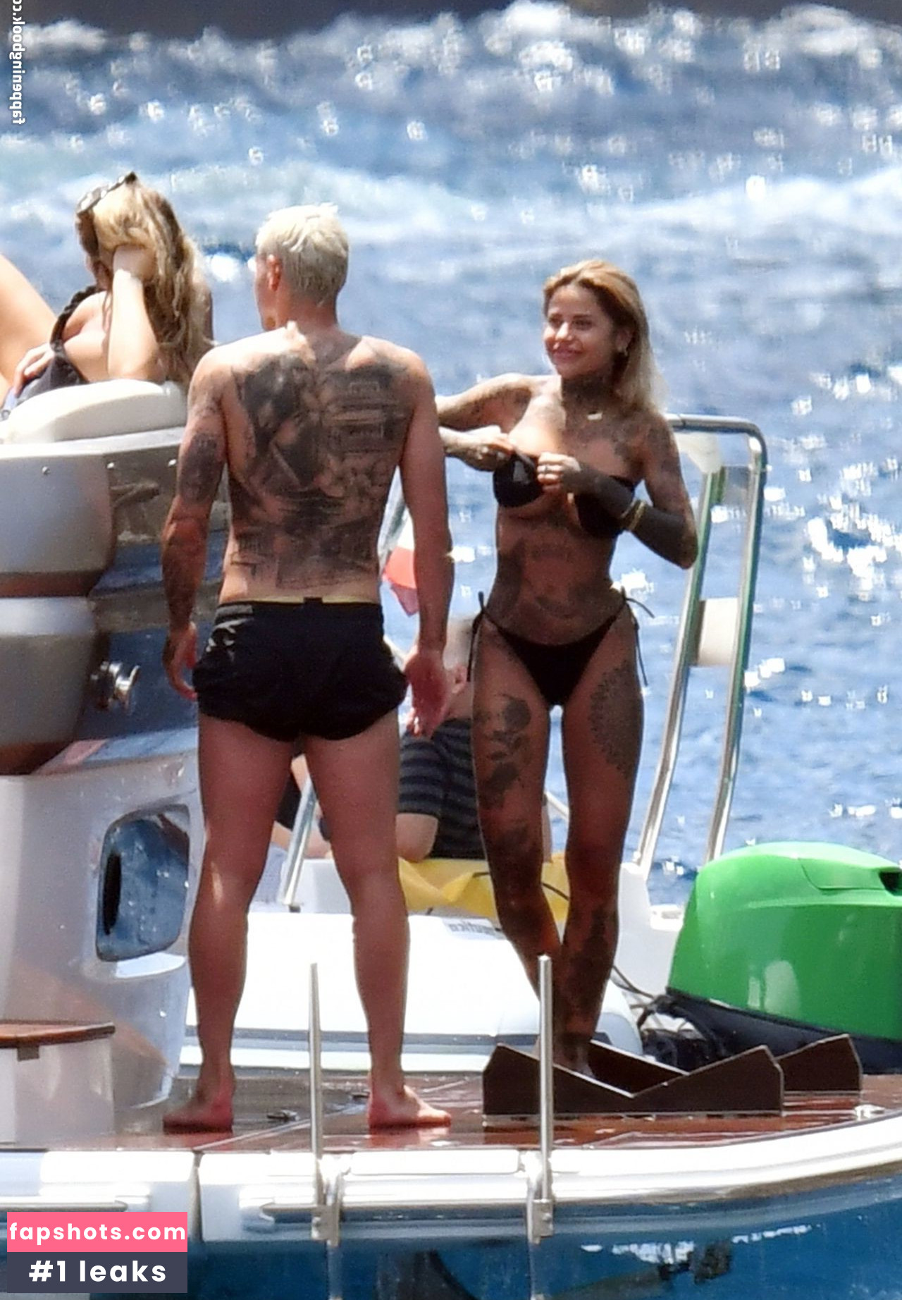 Zoe Cristofoli gallery photo #142