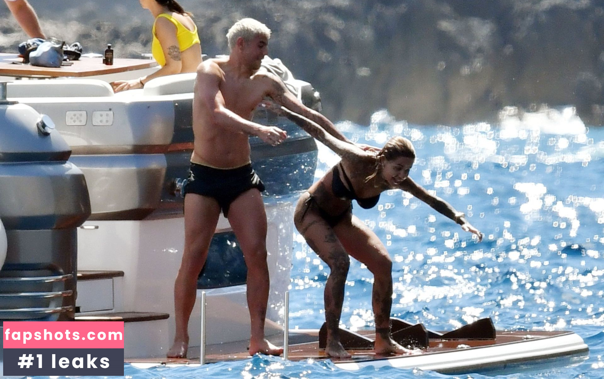 Zoe Cristofoli gallery photo #153