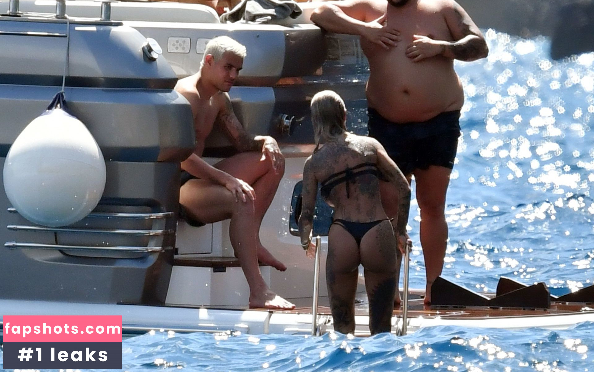 Zoe Cristofoli gallery photo #158