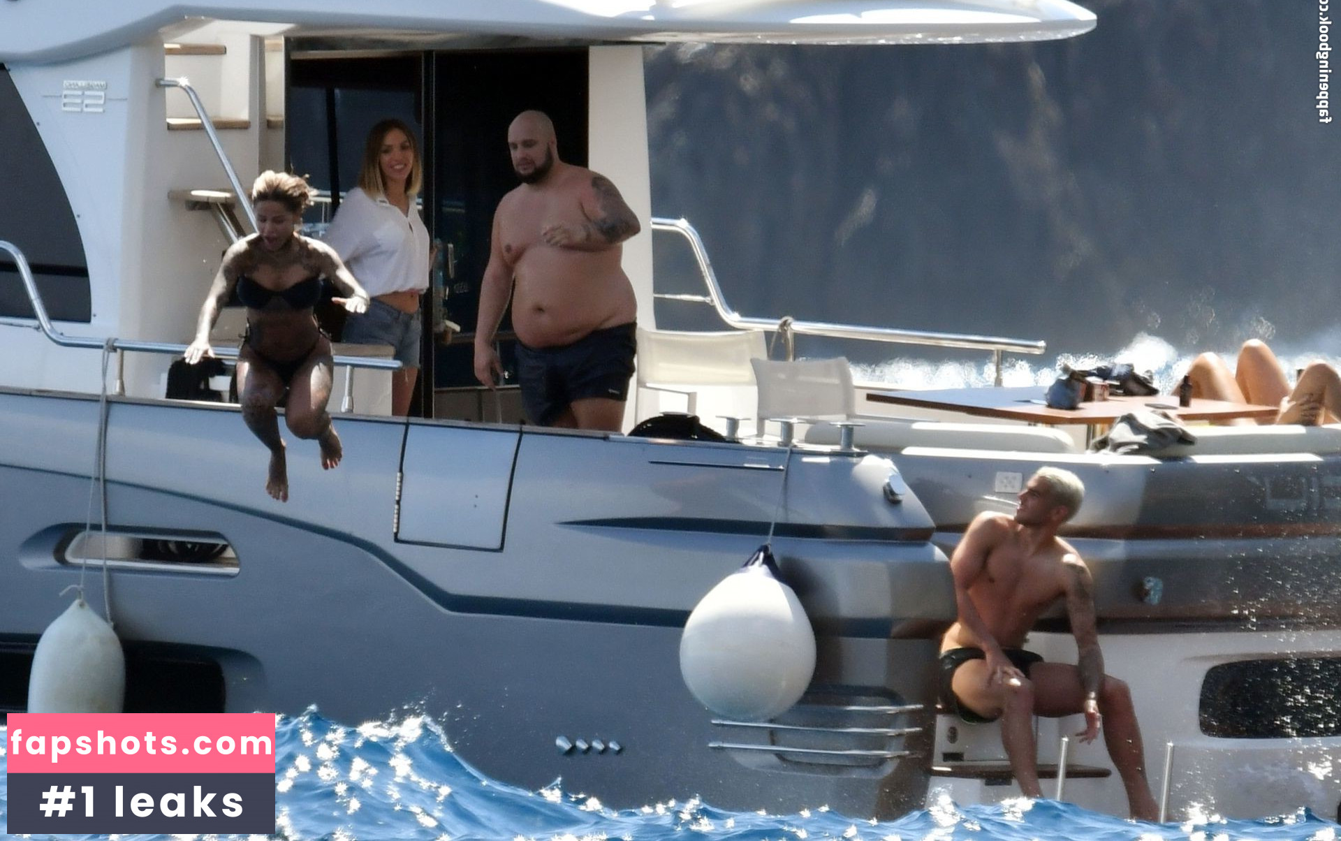 Zoe Cristofoli gallery photo #160