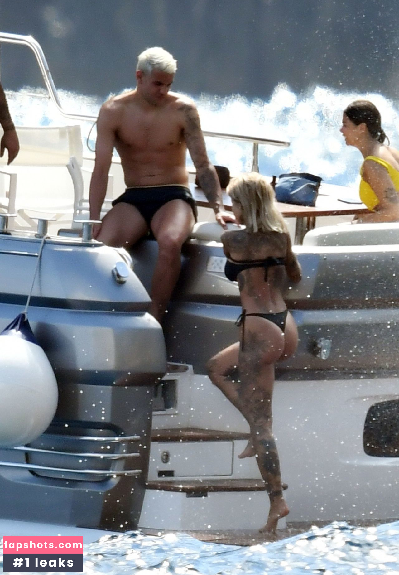 Zoe Cristofoli gallery photo #161