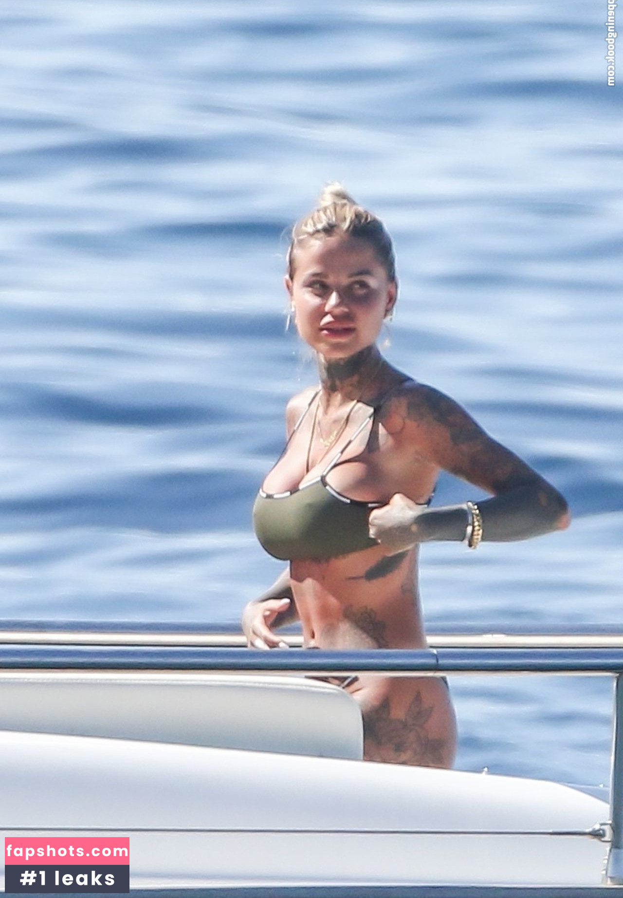 Zoe Cristofoli gallery photo #182