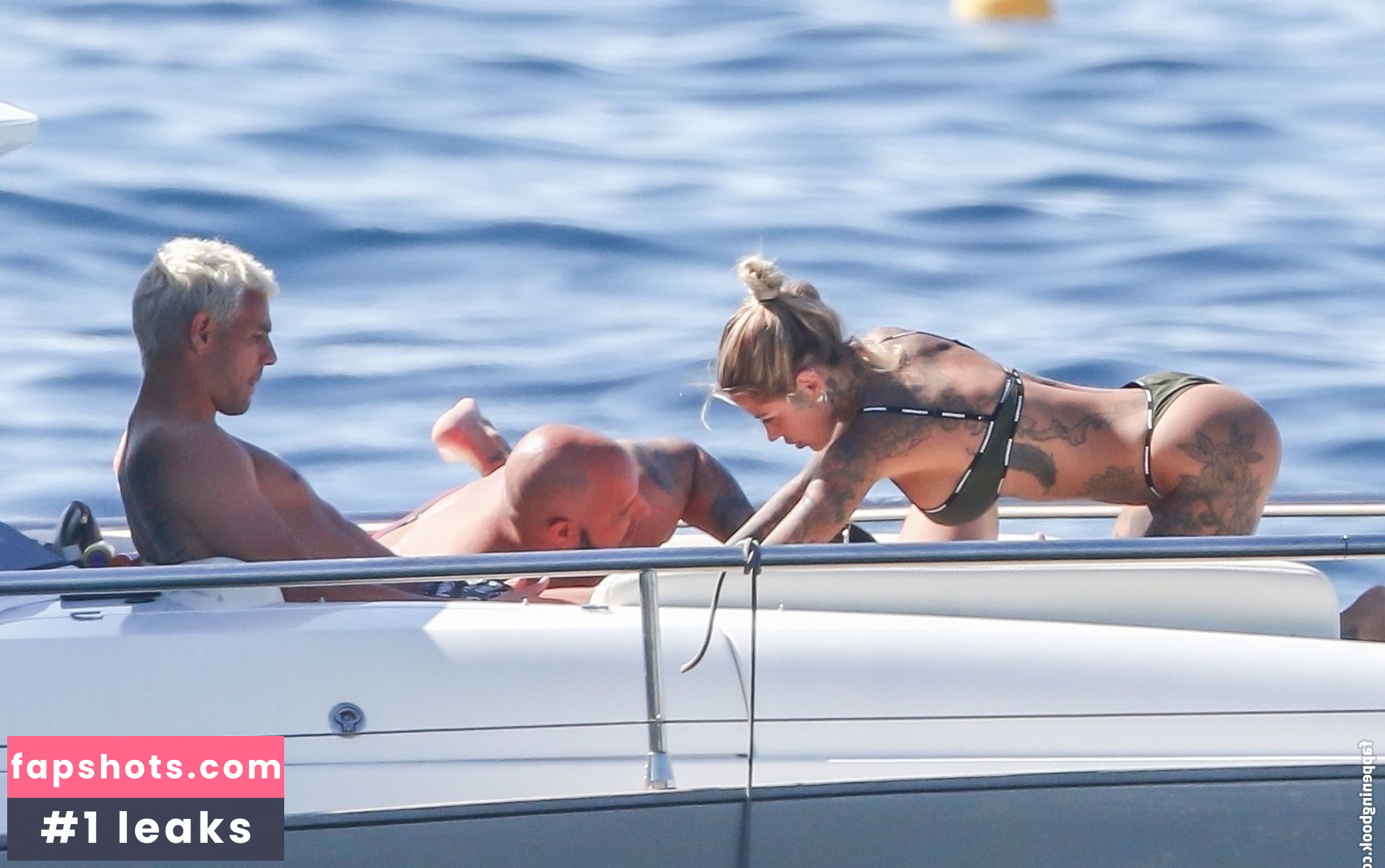 Zoe Cristofoli gallery photo #184