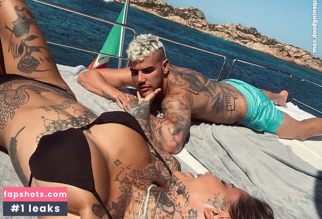 Zoe Cristofoli gallery photo #20