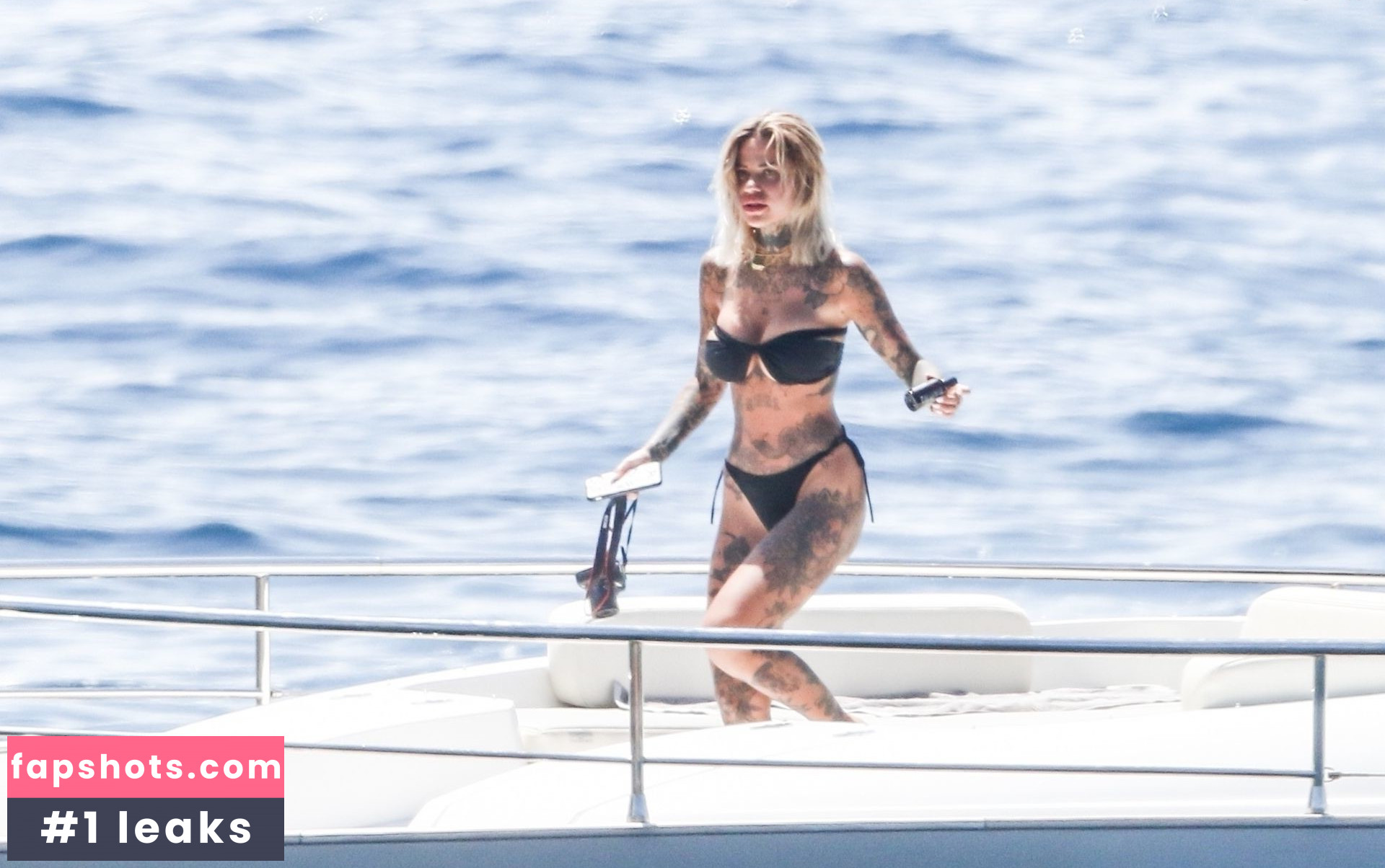 Zoe Cristofoli gallery photo #210