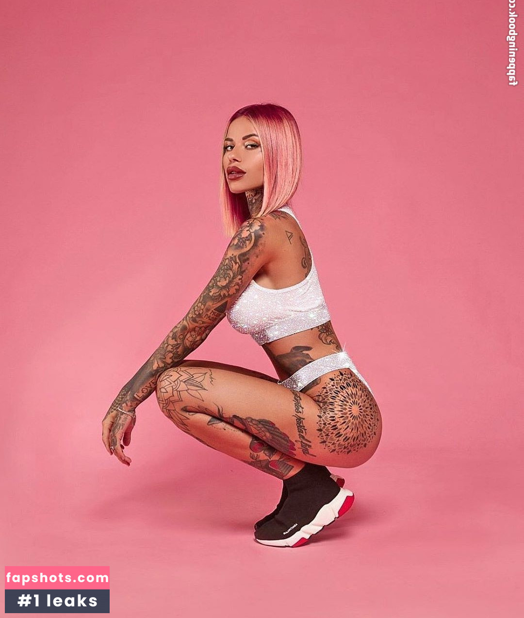 Zoe Cristofoli gallery photo #40