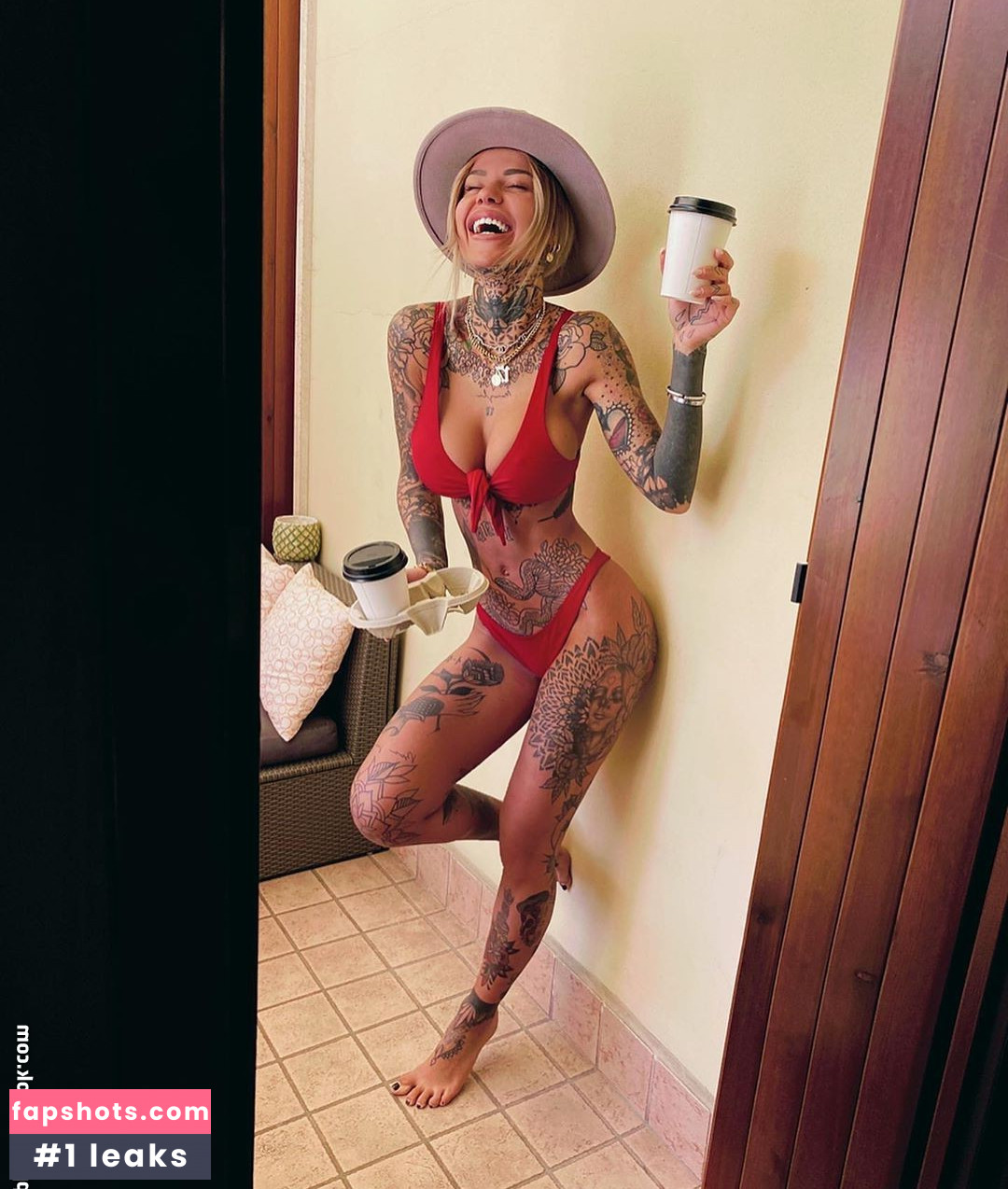 Zoe Cristofoli gallery photo #58