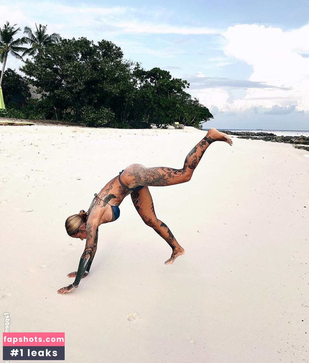 Zoe Cristofoli gallery photo #73