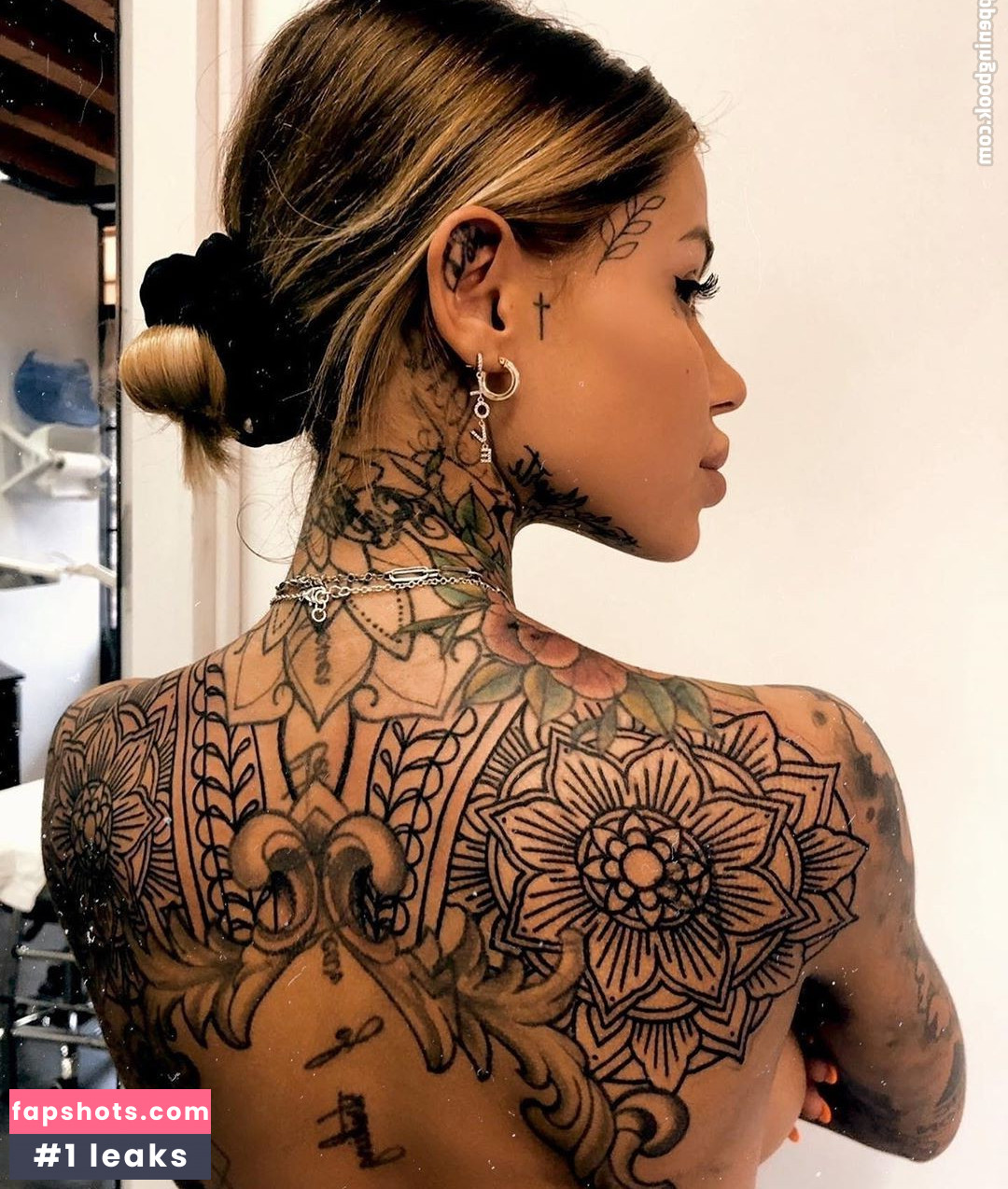 Zoe Cristofoli gallery photo #84