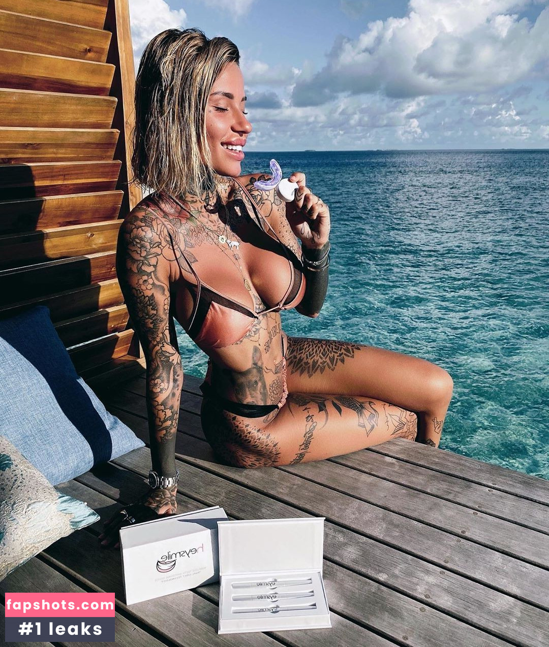 Zoe Cristofoli gallery photo #100