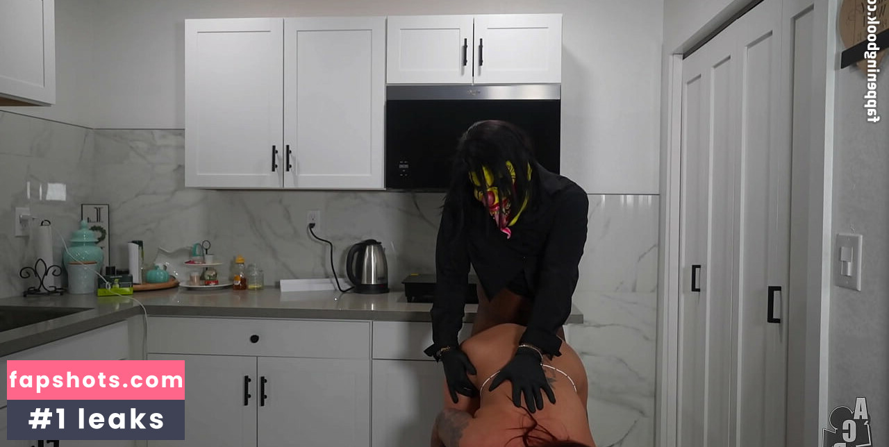 Zoe Grey gallery photo #19