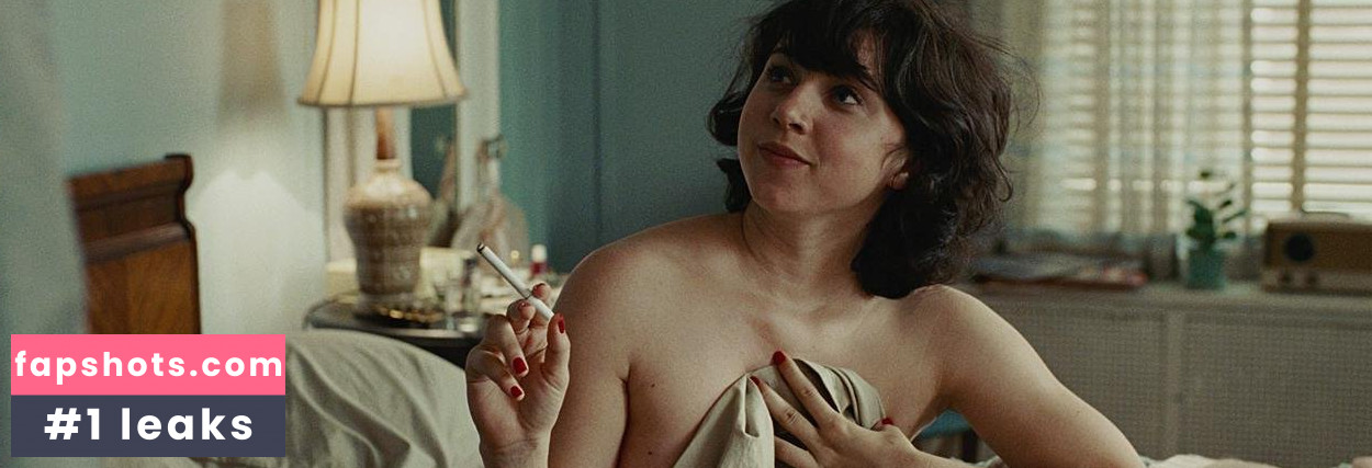 Zoe Kazan gallery photo #36