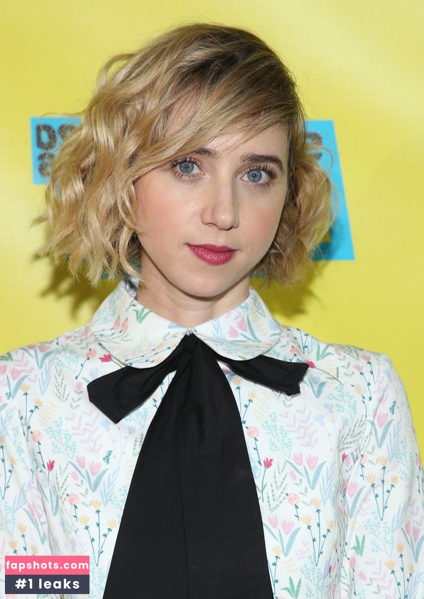 Zoe Kazan gallery photo #63
