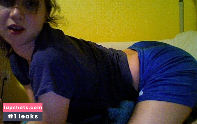 Zoe Kazan gallery photo #70