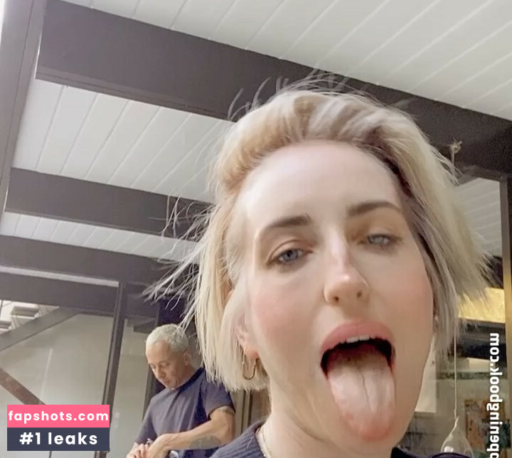 Zoe Lister-Jones gallery photo #13