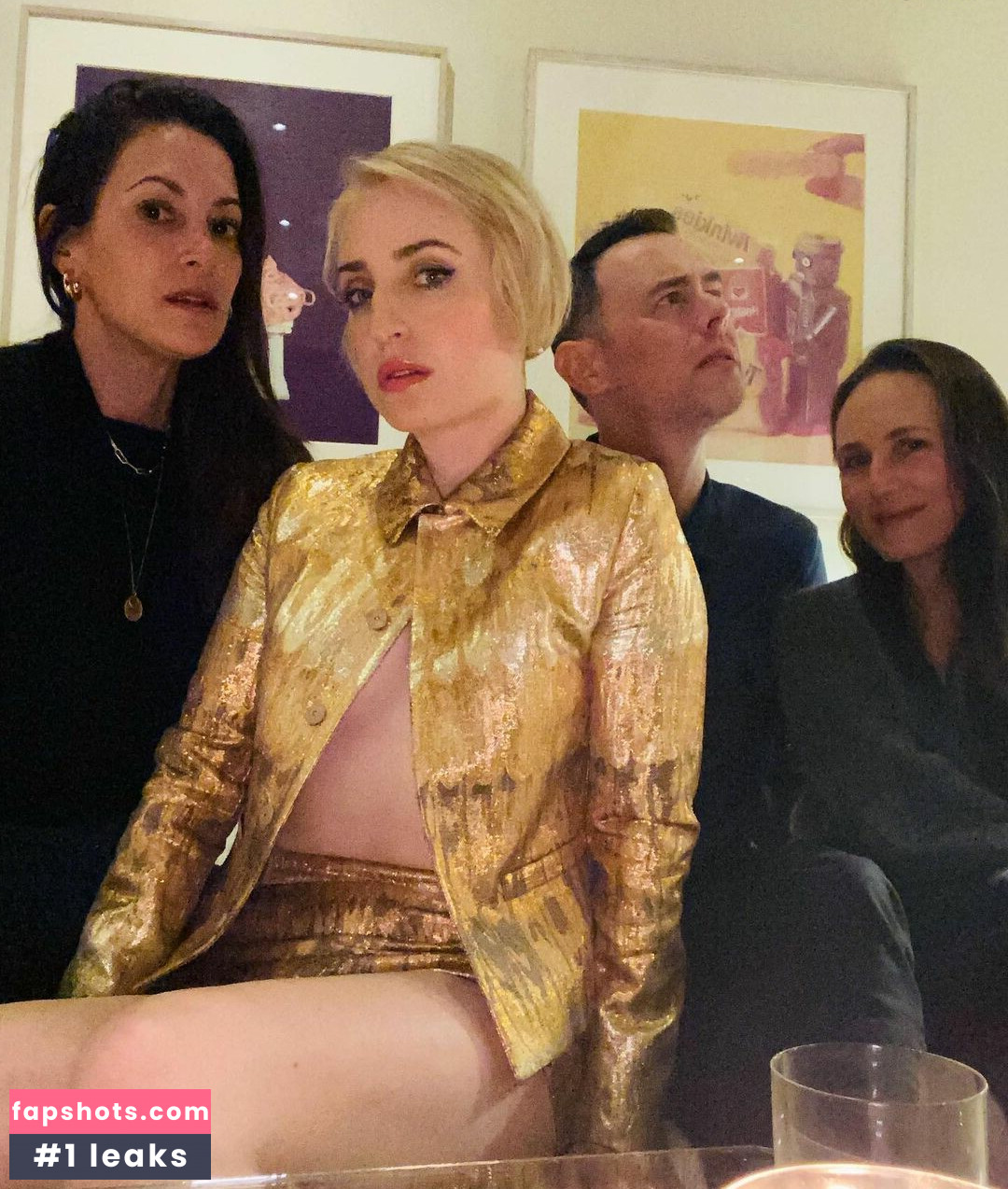 Zoe Lister-Jones gallery photo #8