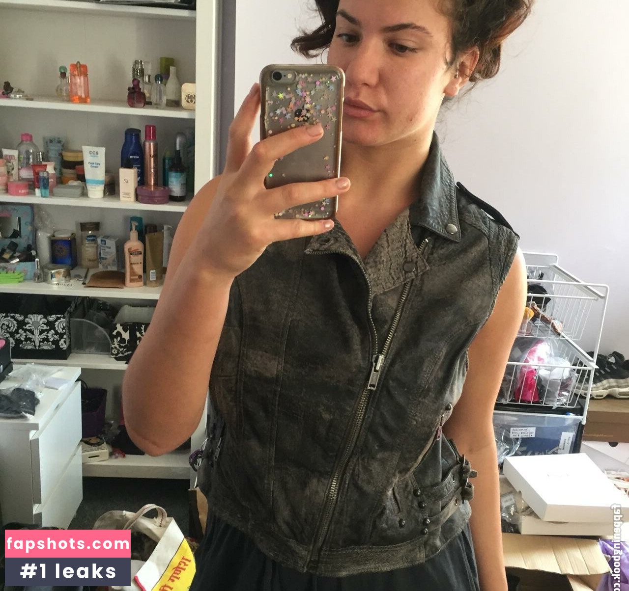 Zoe Myers gallery photo #18