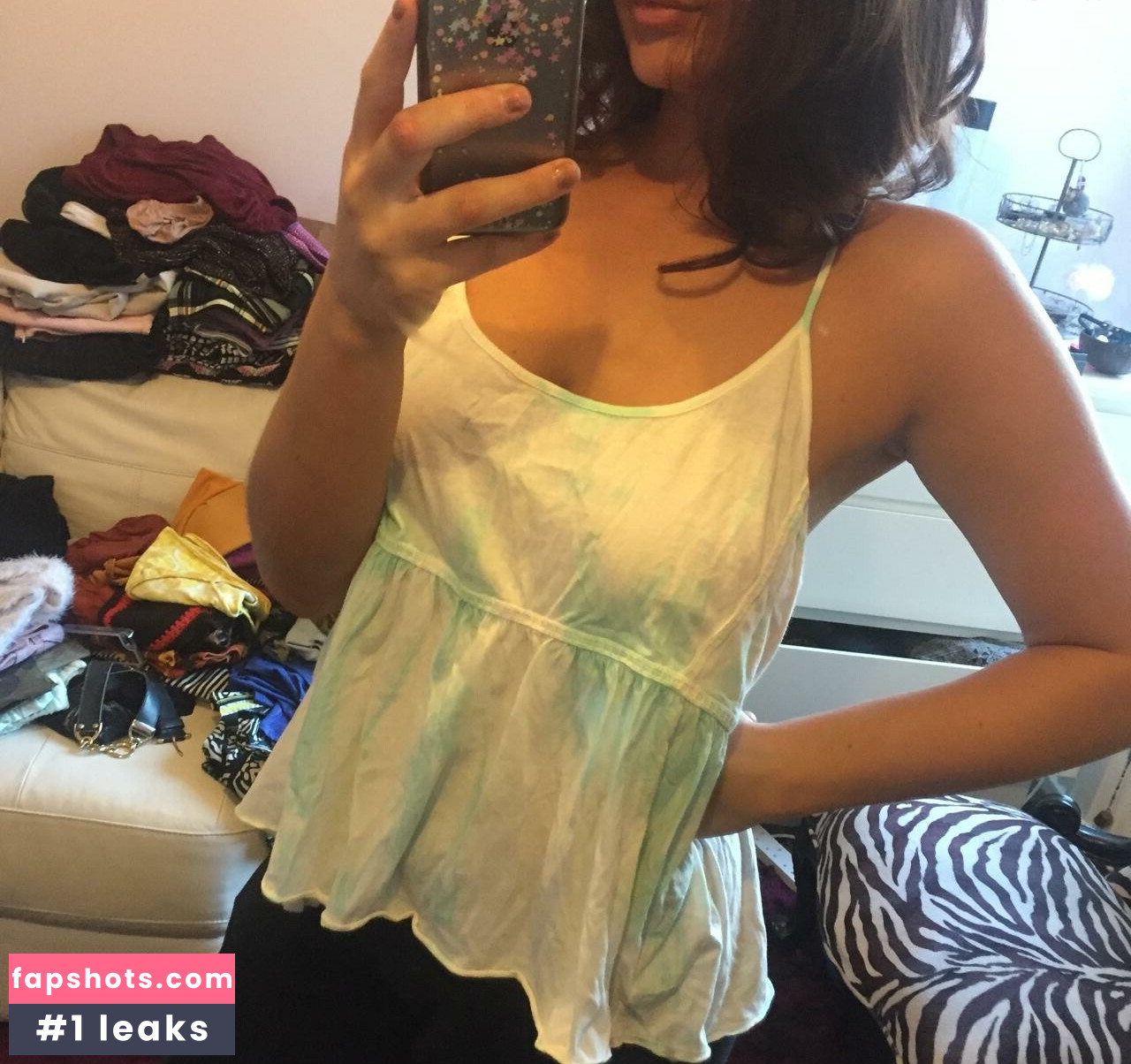 Zoe Myers gallery photo #5