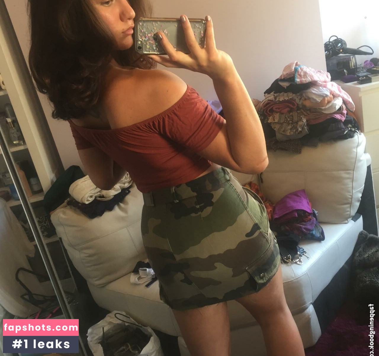 Zoe Myers gallery photo #8