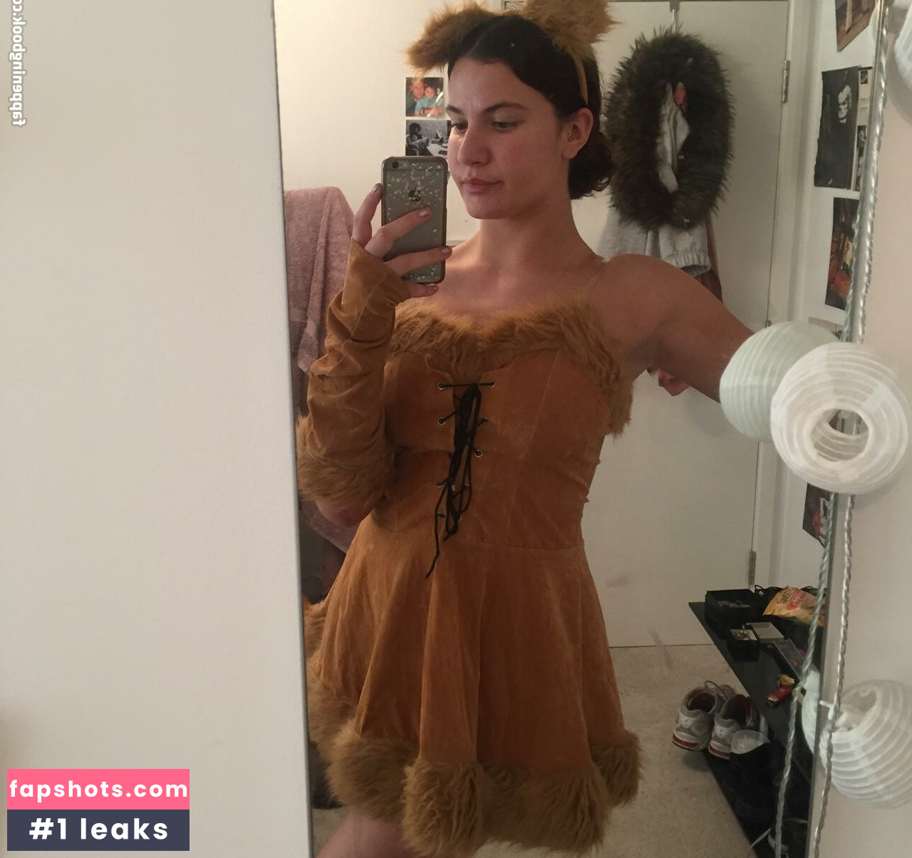 Zoe Myers gallery photo #9