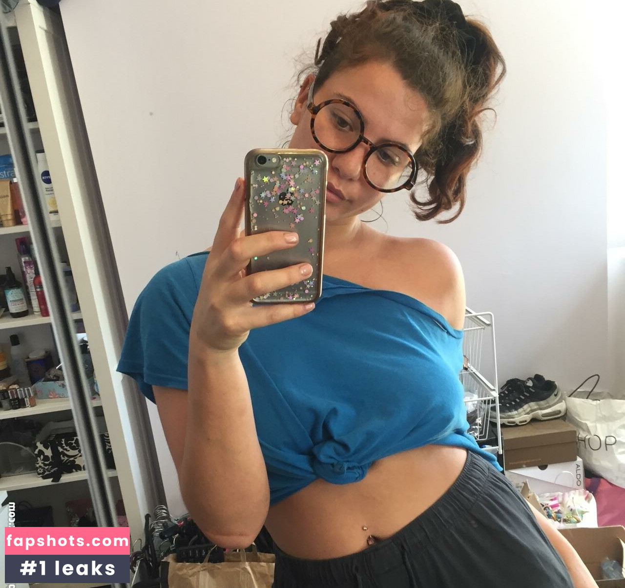 Zoe Myers gallery photo #10