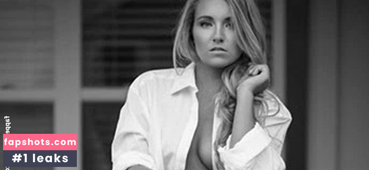 Zoe Pugh gallery photo #10