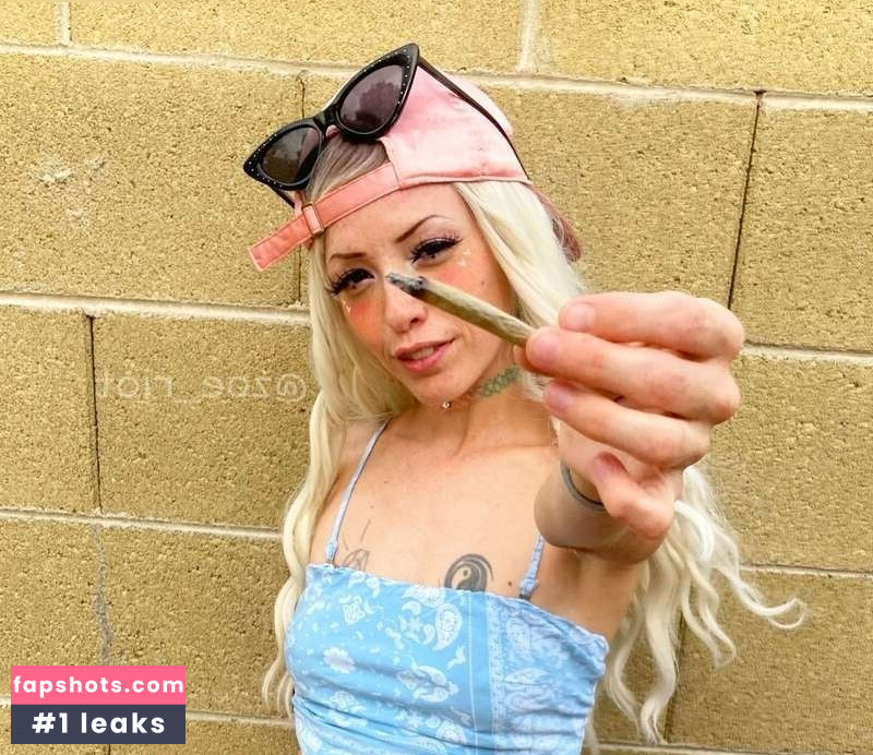 Zoe_Riot gallery photo #13