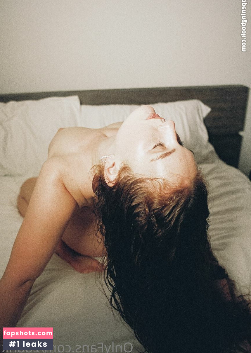 Zoë Rose gallery photo #19