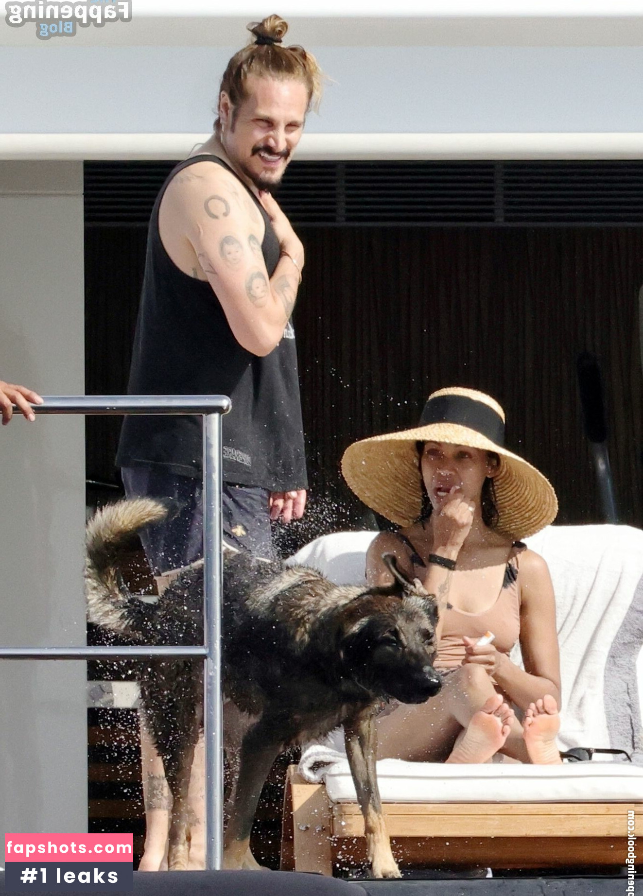 Zoe Saldana gallery photo #113