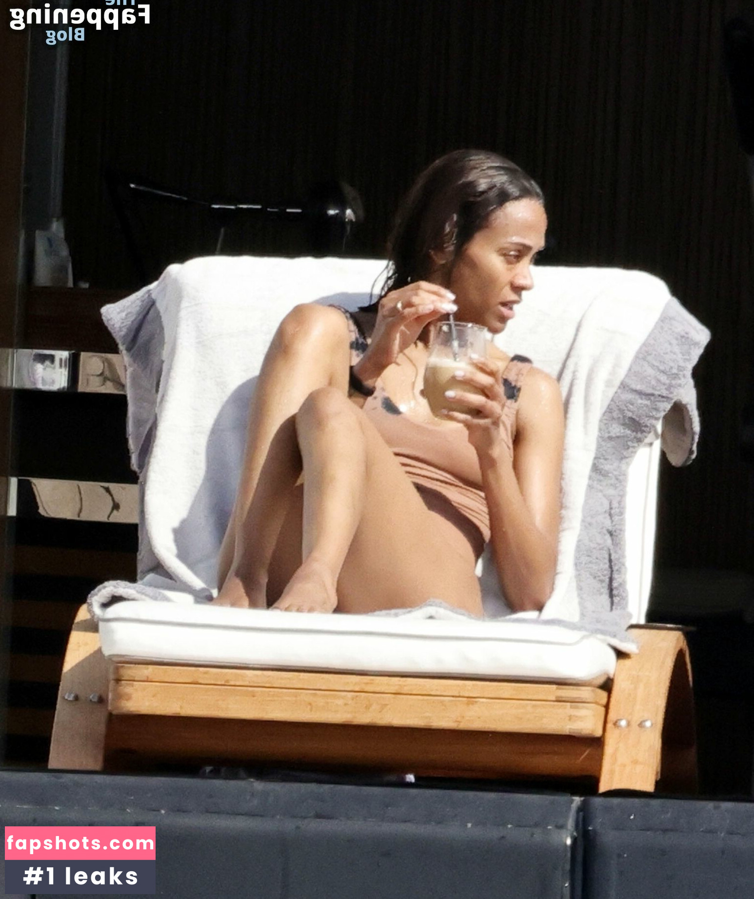 Zoe Saldana gallery photo #117