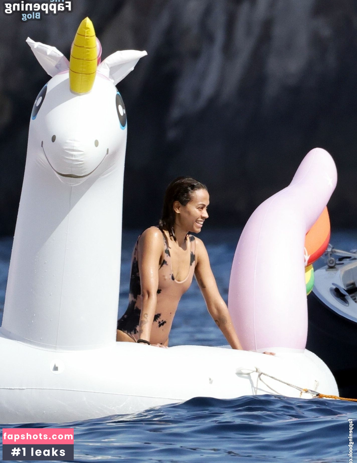 Zoe Saldana gallery photo #118