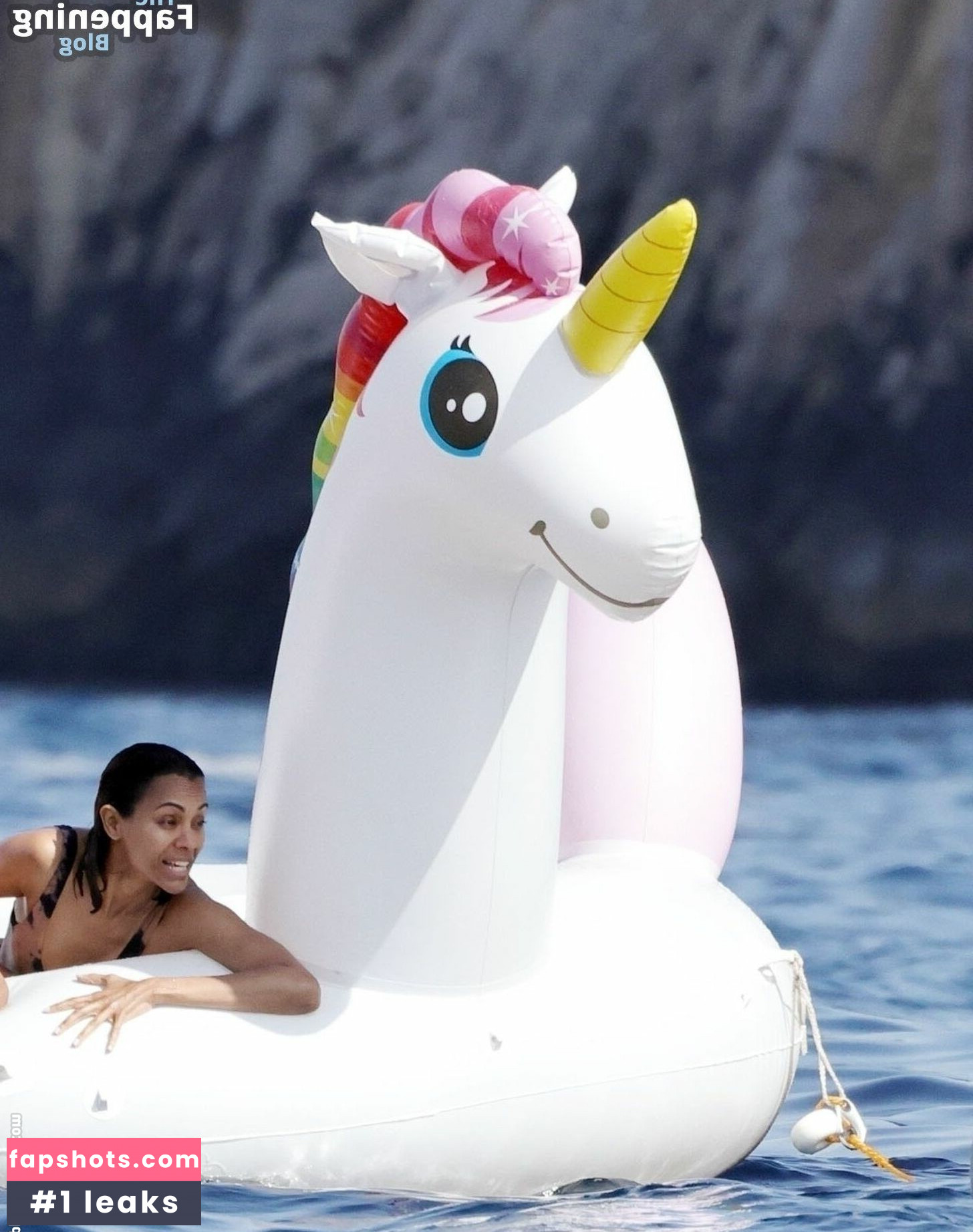 Zoe Saldana gallery photo #122