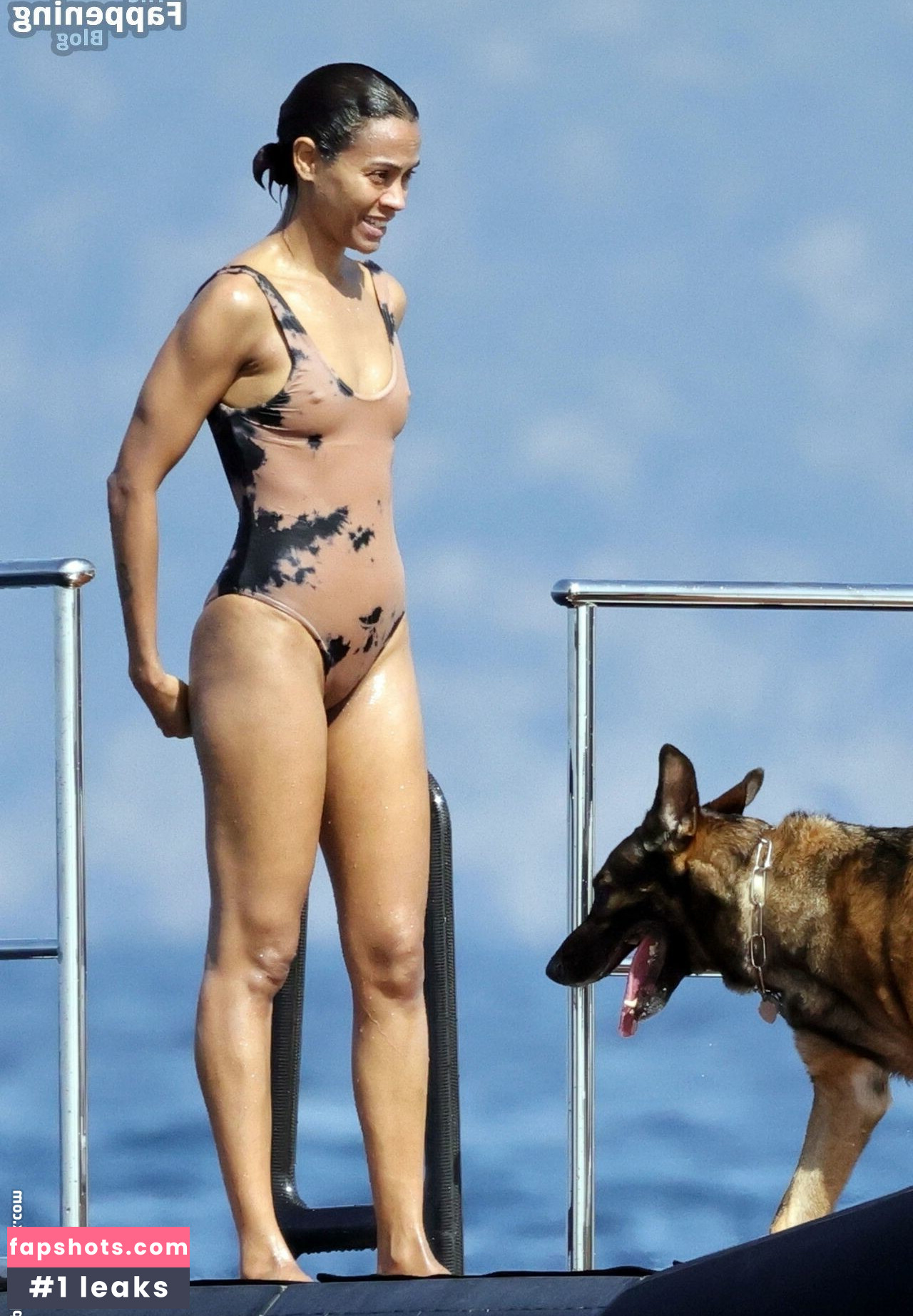 Zoe Saldana gallery photo #125