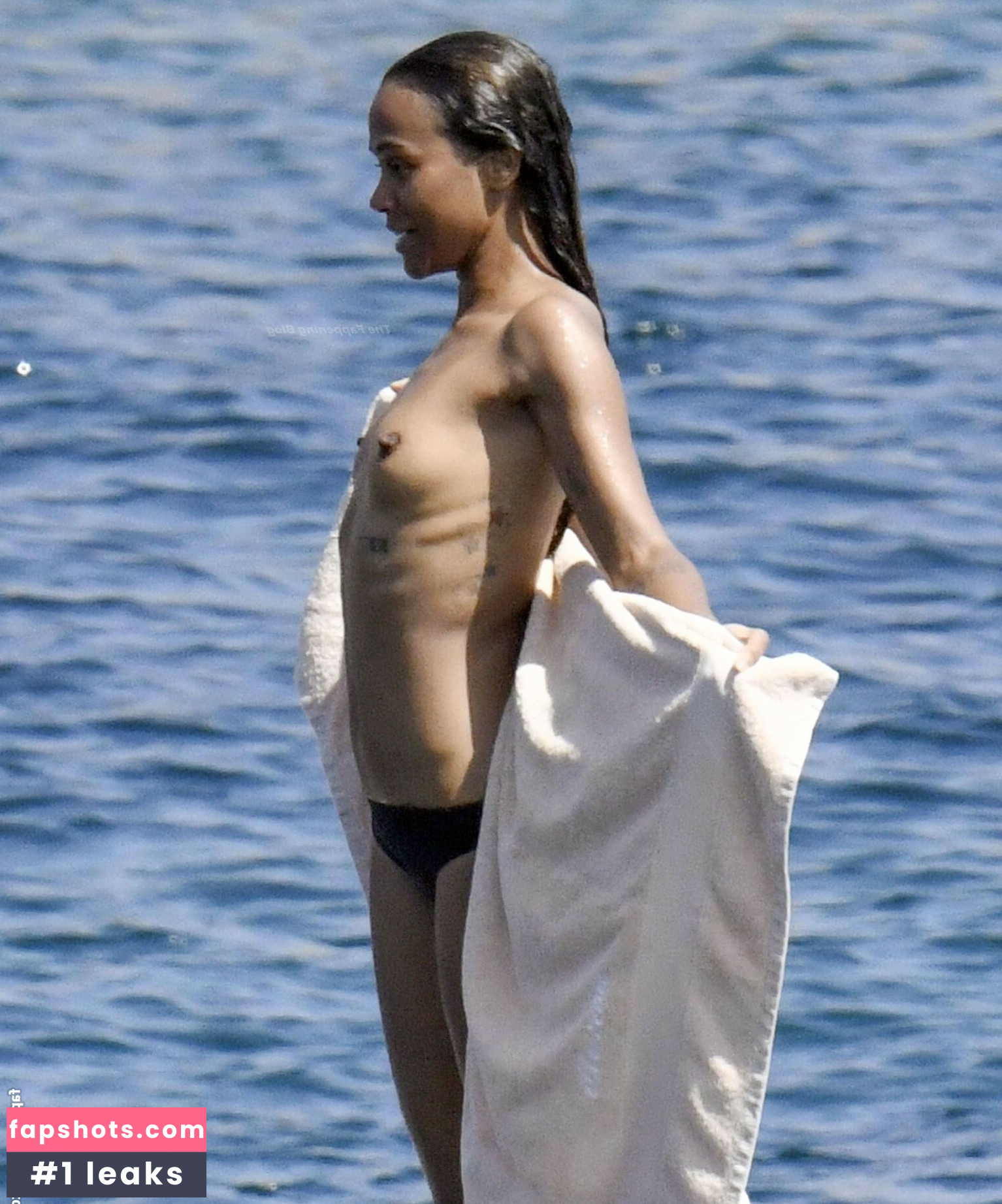 Zoe Saldana gallery photo #171