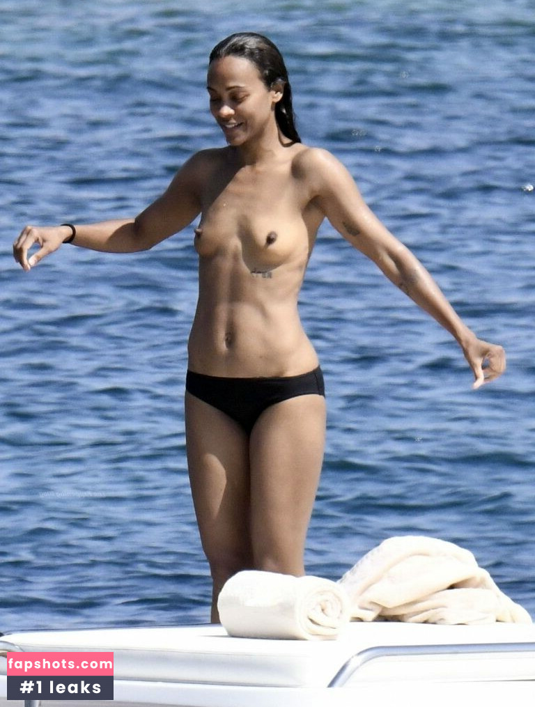 Zoe Saldana gallery photo #179